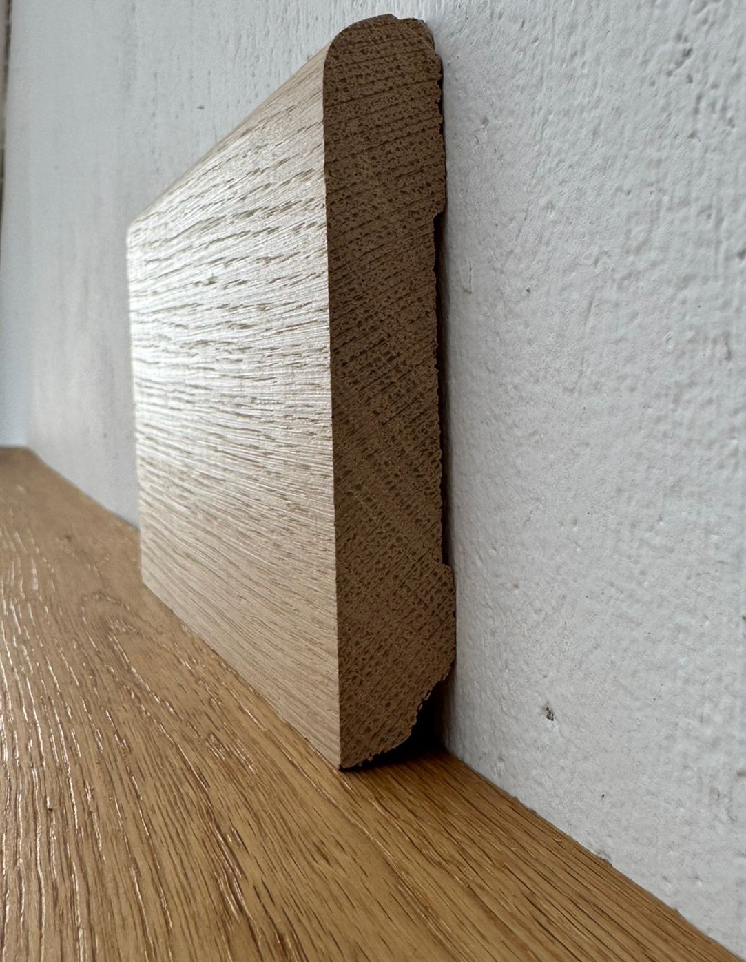 Плинтус массив Дуб прямой без покрытия 100х17мм